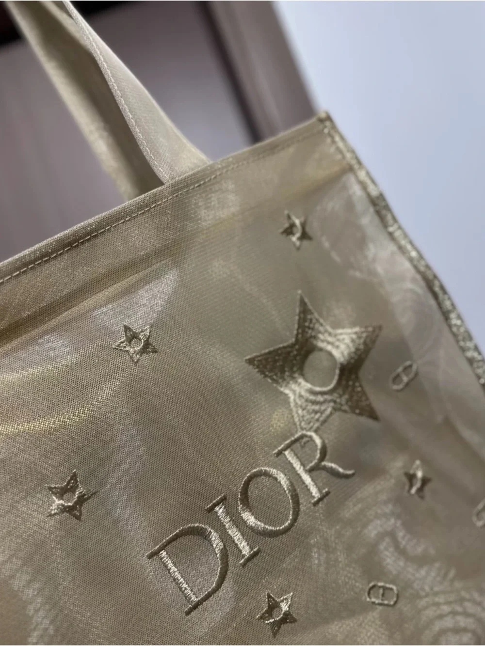 New! Dior Metallic Gold Star cosmetics Bag - Picture 2 of 10